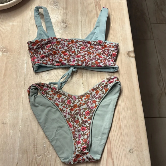 Wear. SIX WAYS Bikini - Picture 10 of 16